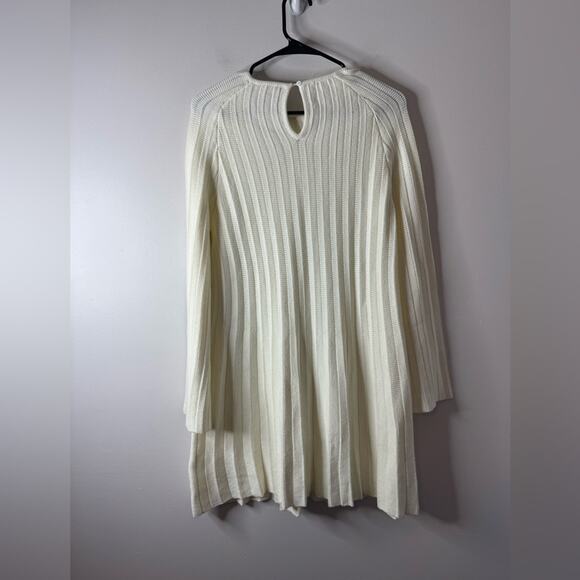 New Tuckernuck POMANDER PLACE Ivory Adi Knit Dress medium - Picture 6 of 7